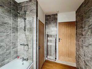 Bathroom - click for photo gallery